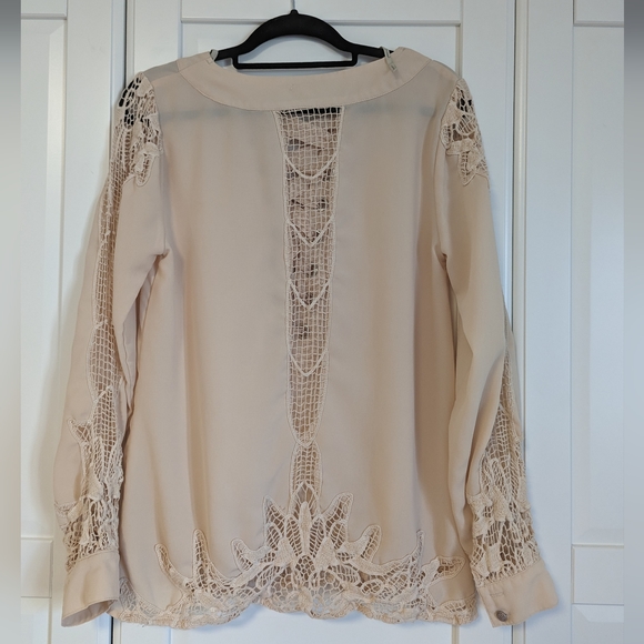 Gimmicks Boho Lace-up Shirt - Picture 2 of 7